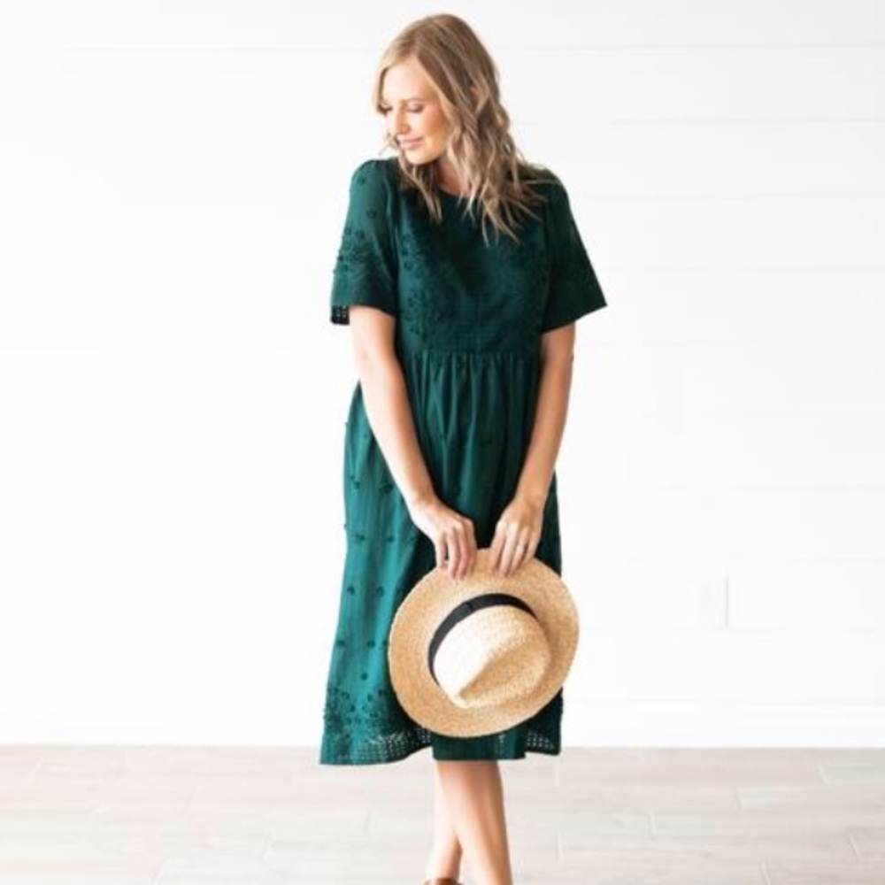 NWT Ellis Eyelet Midi in Hunter Green